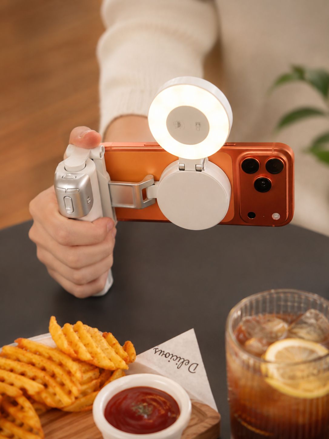 Magnetic Selfie Stick Pro™ – Tripod, Grip & Remote
